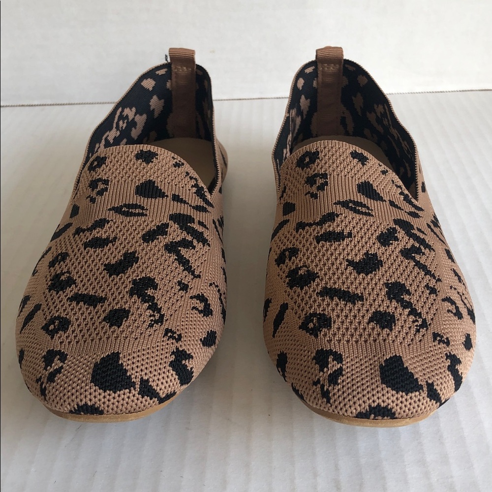 Danskin Animal Print Knit Loafer Slip-on Flats Size 9 - Picture 8 of 10